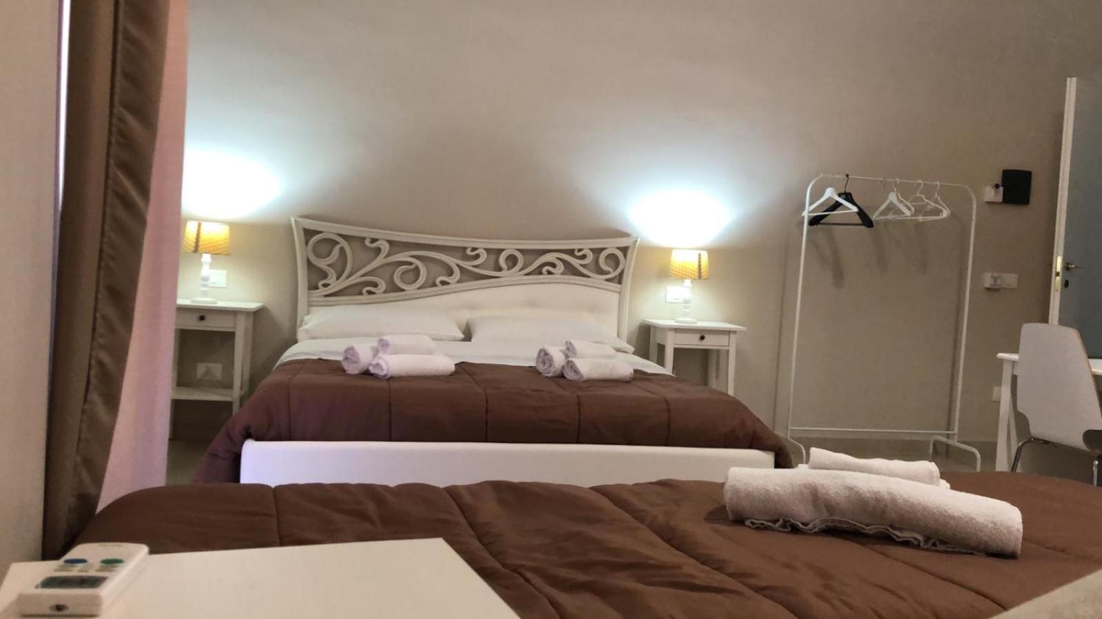 Fuoco Dell'Etna Hotel คาตาเนีย ภายนอก รูปภาพ