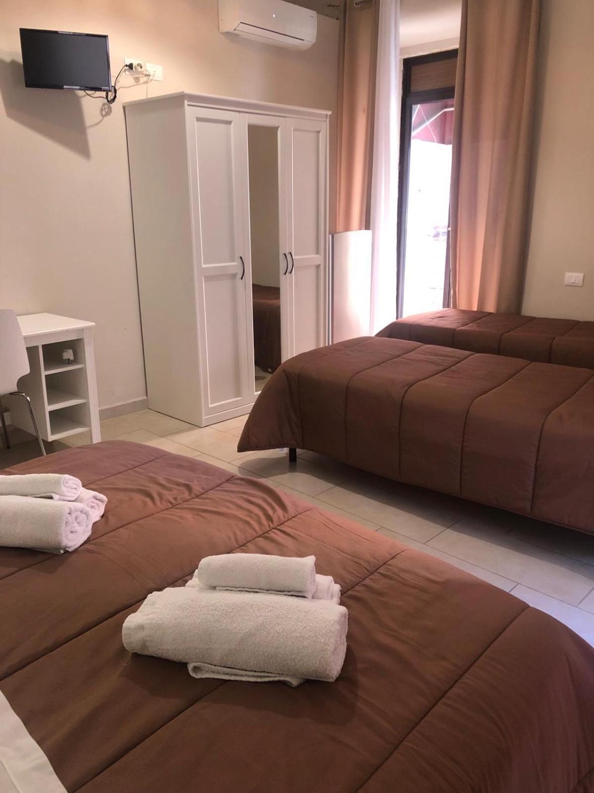 Fuoco Dell'Etna Hotel คาตาเนีย ภายนอก รูปภาพ