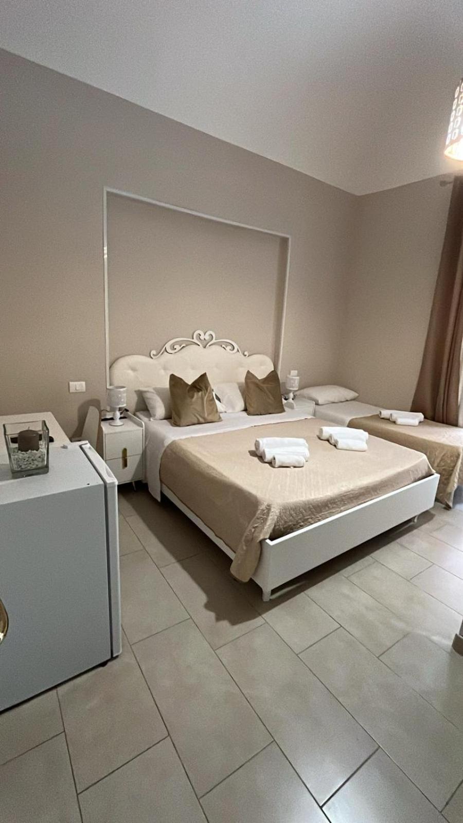 Fuoco Dell'Etna Hotel คาตาเนีย ภายนอก รูปภาพ
